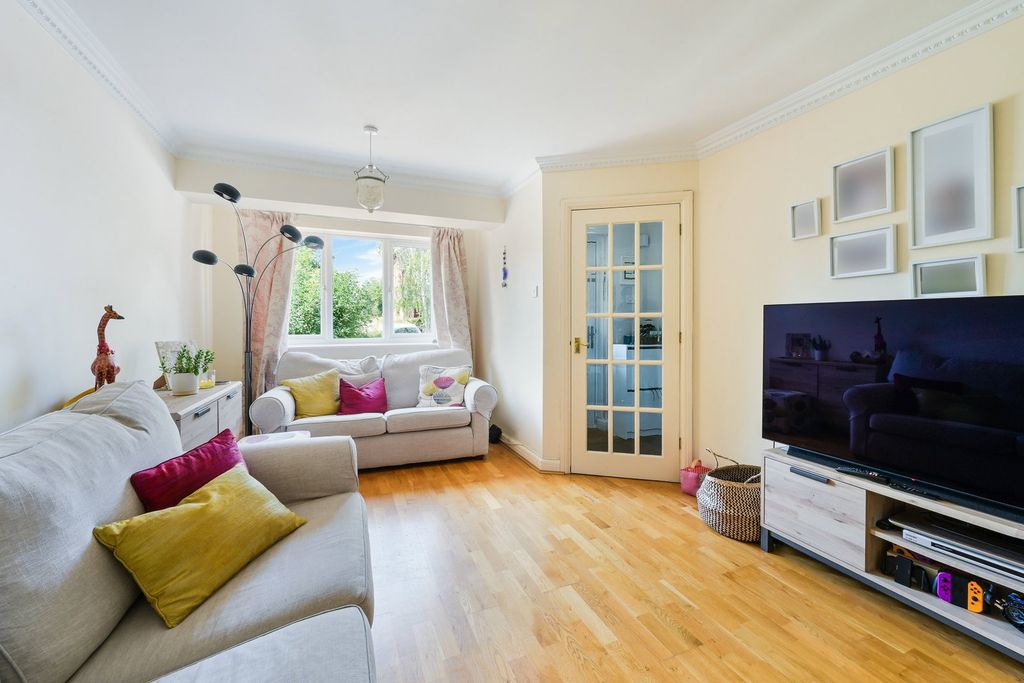Property photo 2 of 12