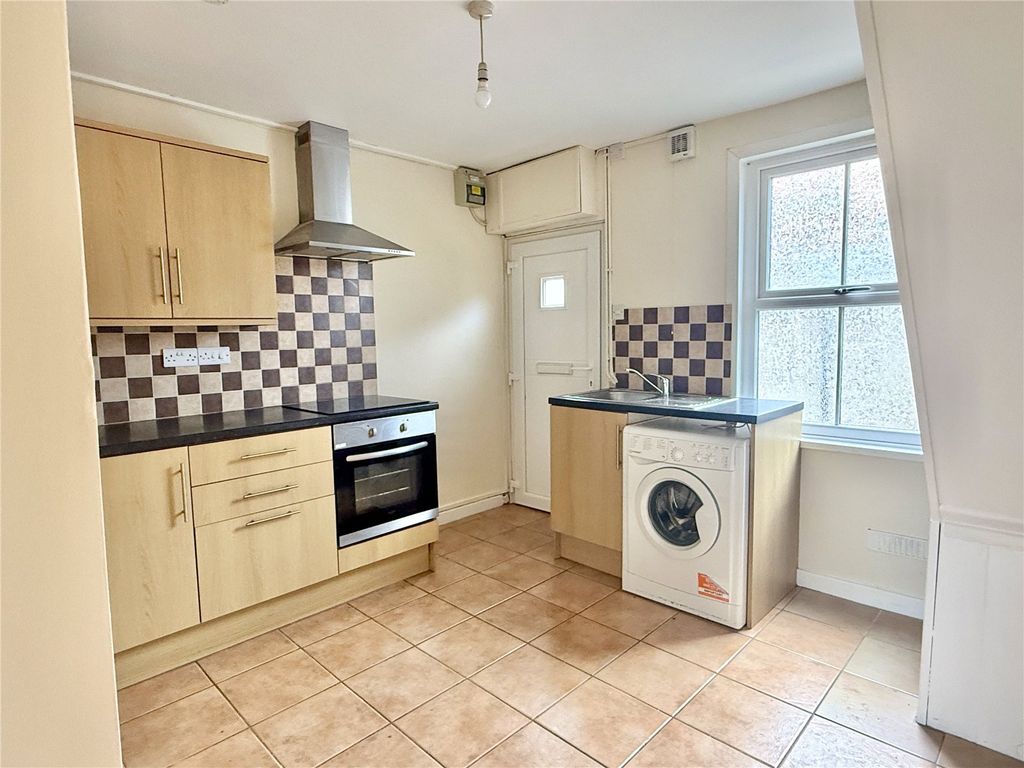 Property photo 3 of 11 Picture No. 05