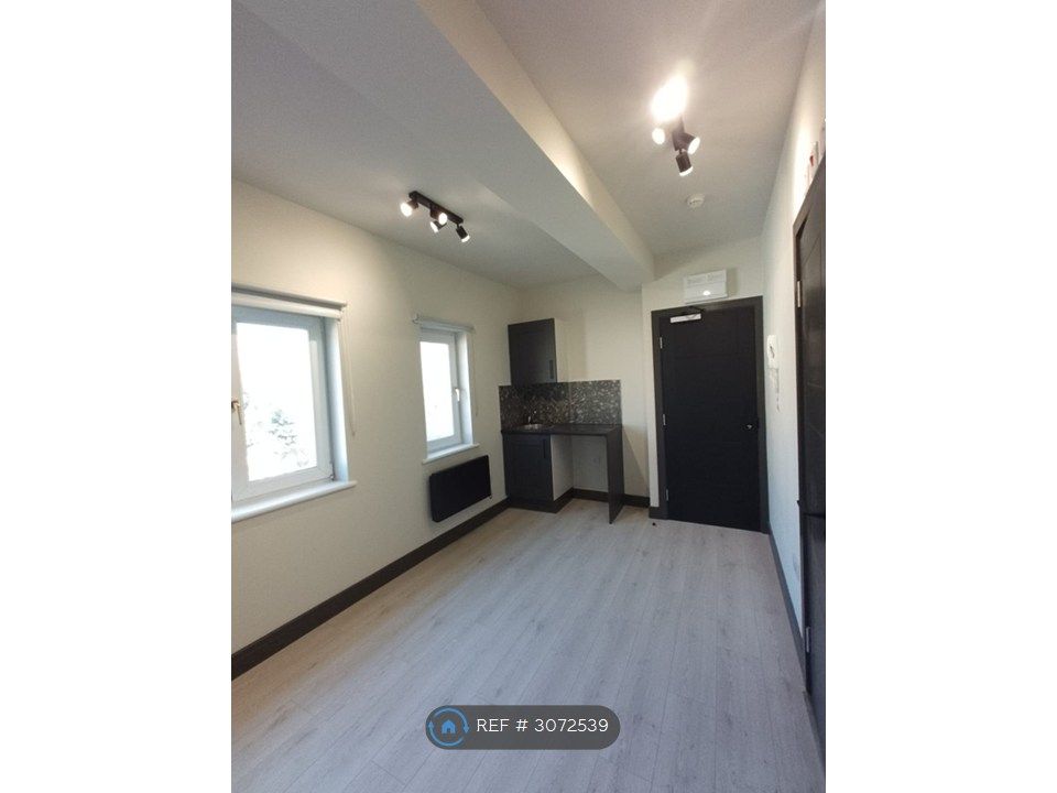 Property photo 1 of 4