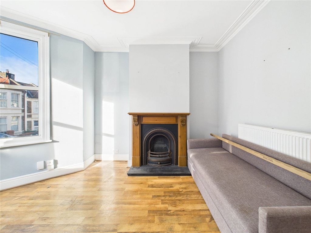 Property photo 3 of 20 Picture No. 10