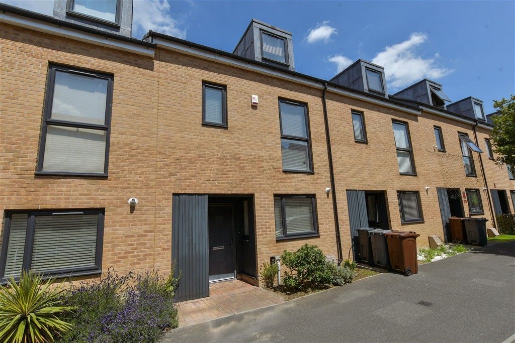 Property photo 1 of 11 External (Web) A