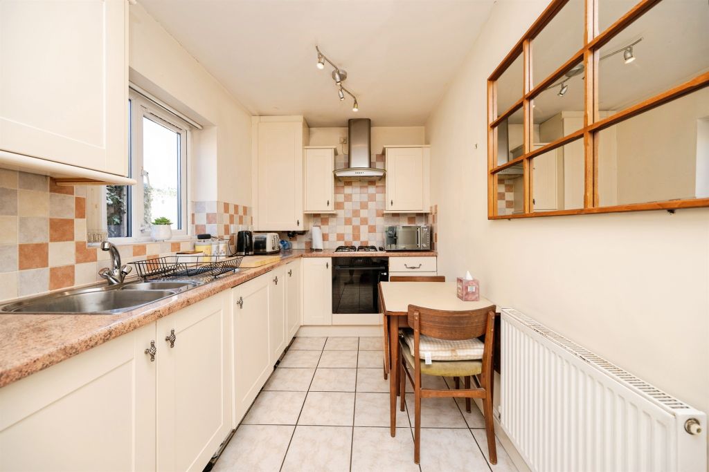 Property photo 2 of 18