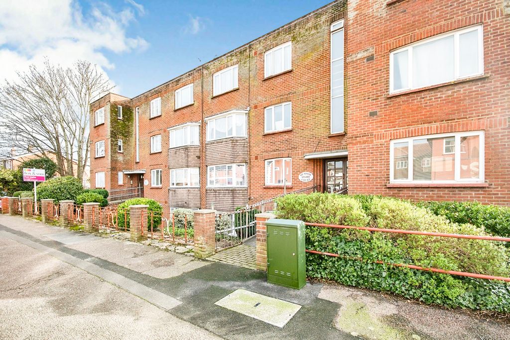 Property photo 1 of 15