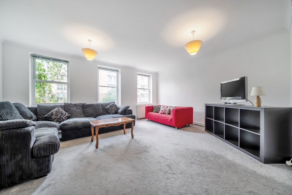 Property photo 2 of 11 Picture No. 09