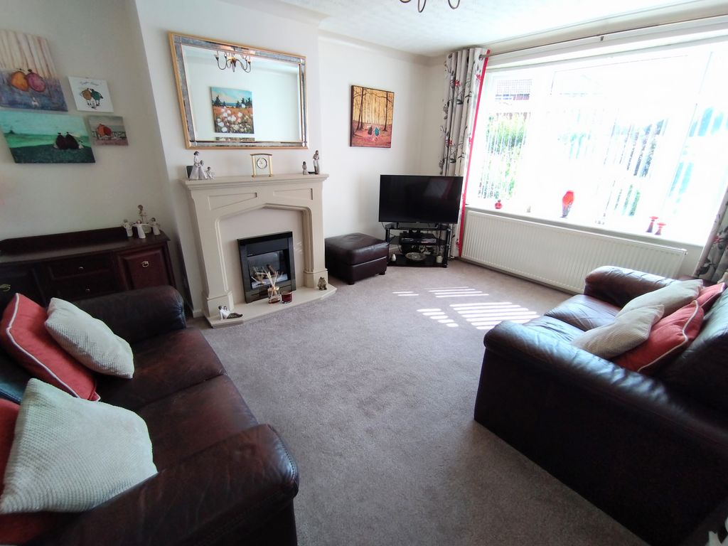 Property photo 3 of 31