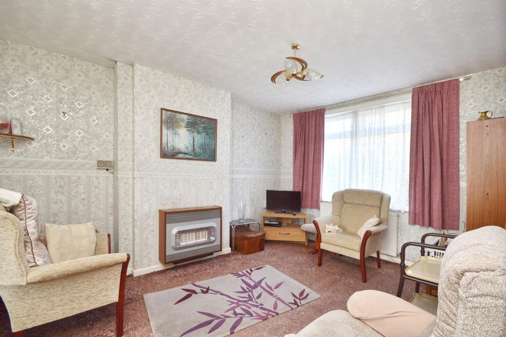 Property photo 2 of 13