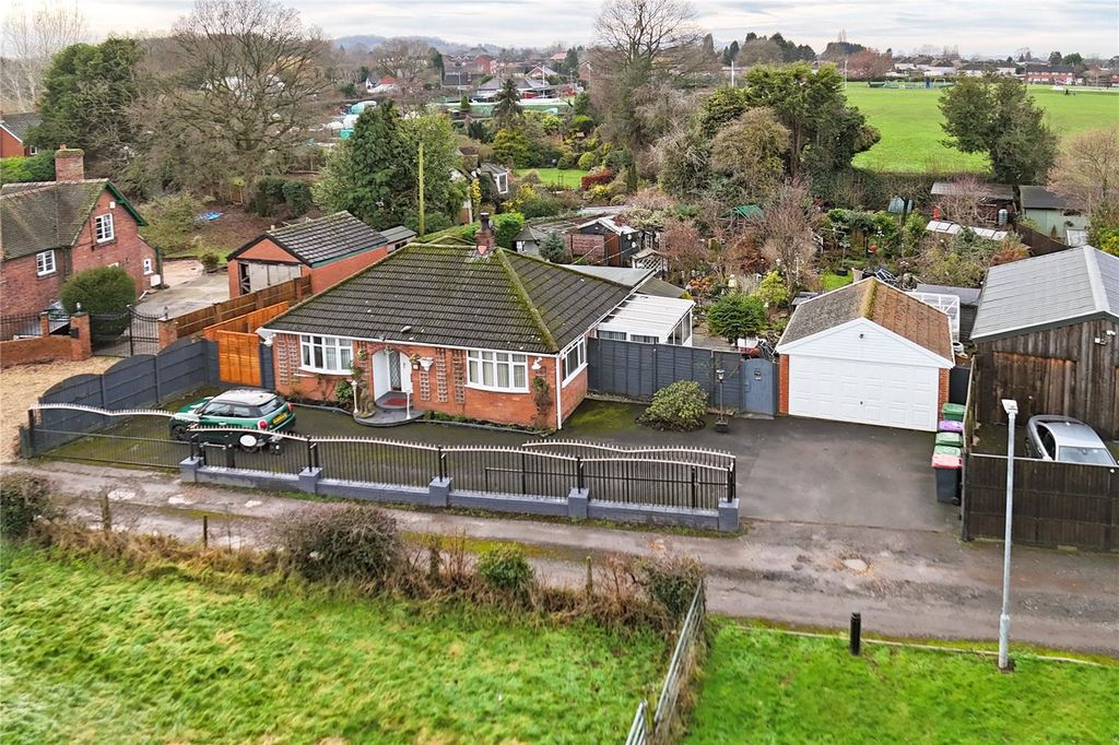 Property photo 1 of 28 Picture No. 05