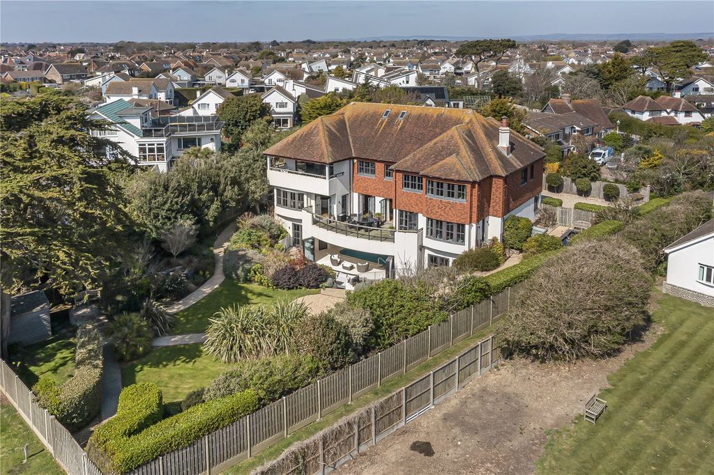 Property photo 1 of 75 Rear Elevation