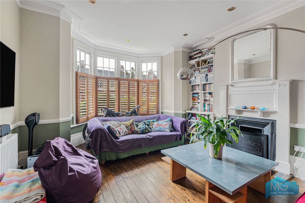 Property photo 2 of 26 Picture No. 14