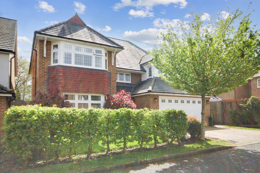 Property photo 1 of 21