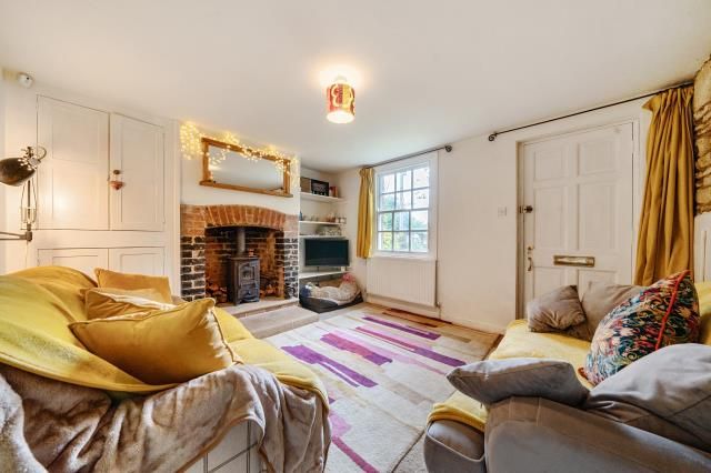 Property photo 2 of 10 Sitting Room