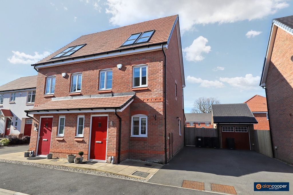 Property photo 1 of 29 3989161