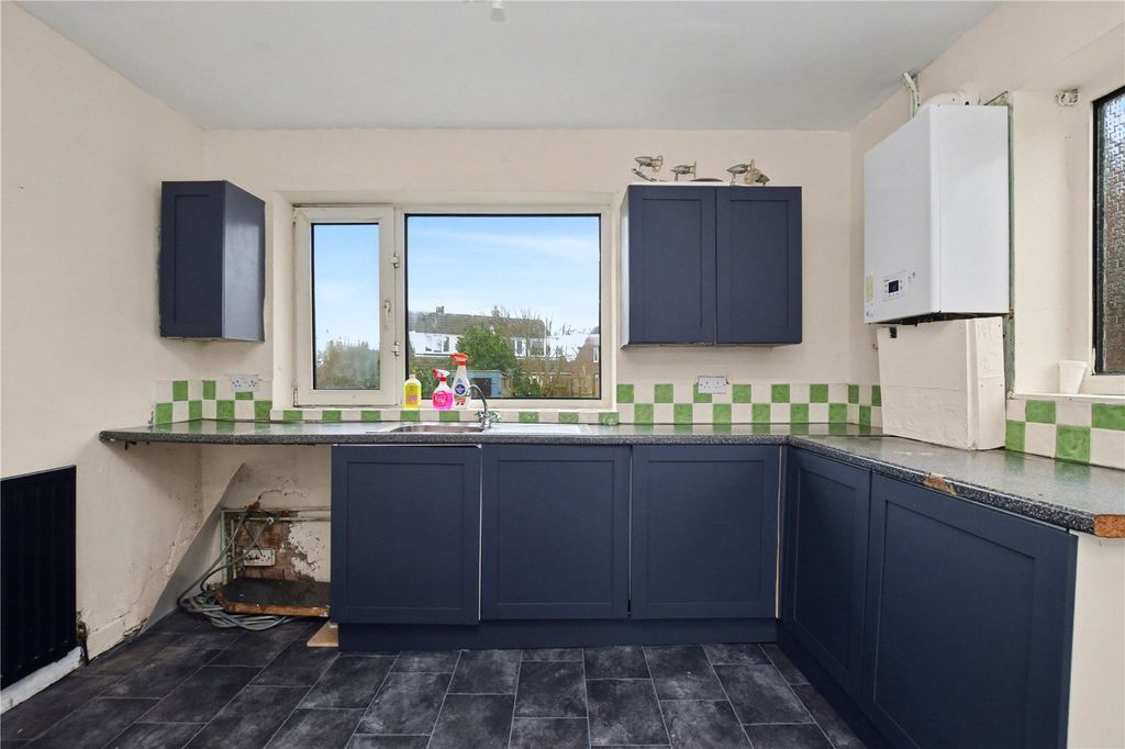 Property photo 3 of 14 Picture No. 10