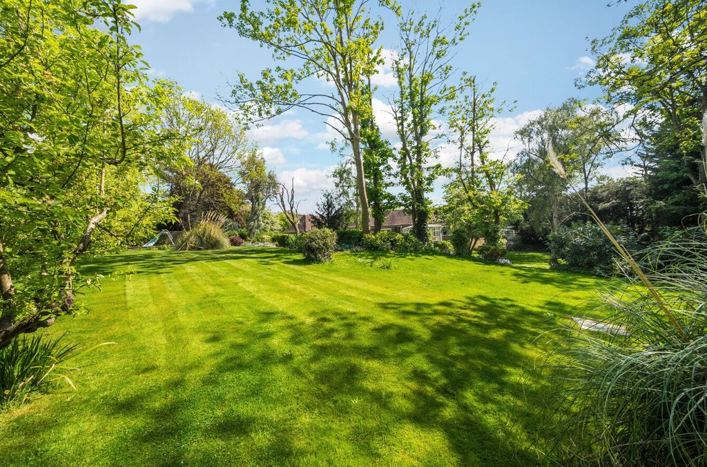 Property photo 2 of 21 Picture No. 70