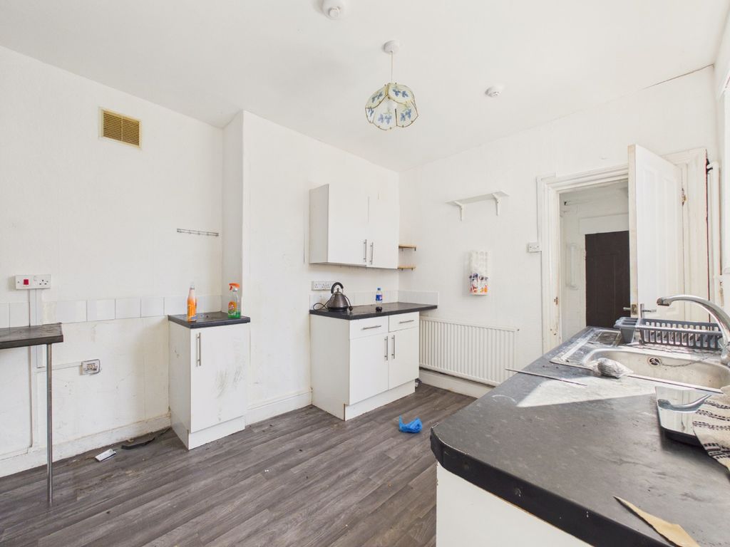 Property photo 3 of 8 5058795