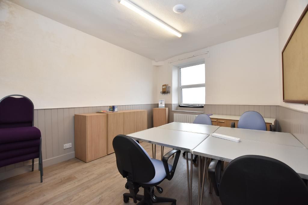 Property photo 1 of 8 Office T3
