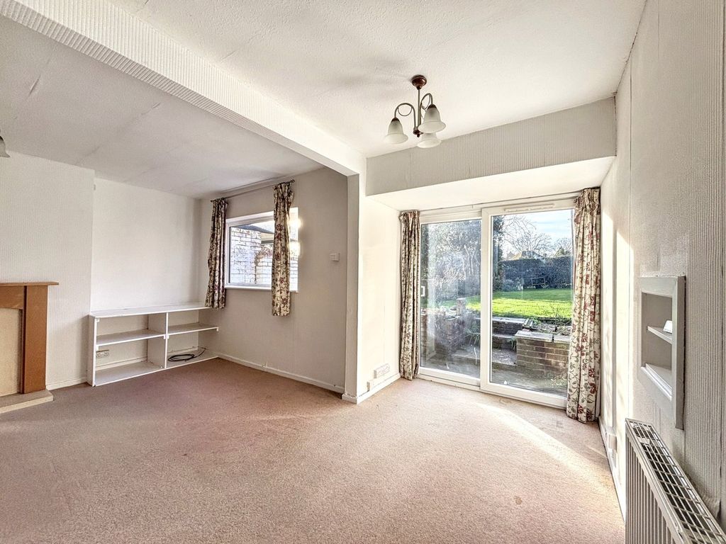 Property photo 2 of 24