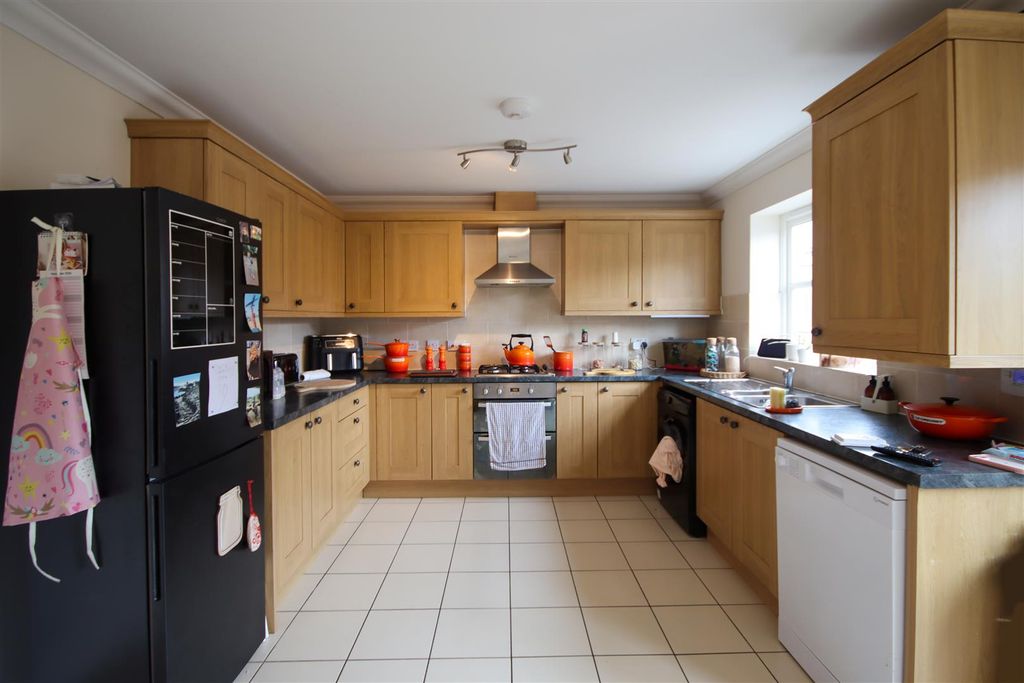 Property photo 2 of 13 Img_8591.Jpg