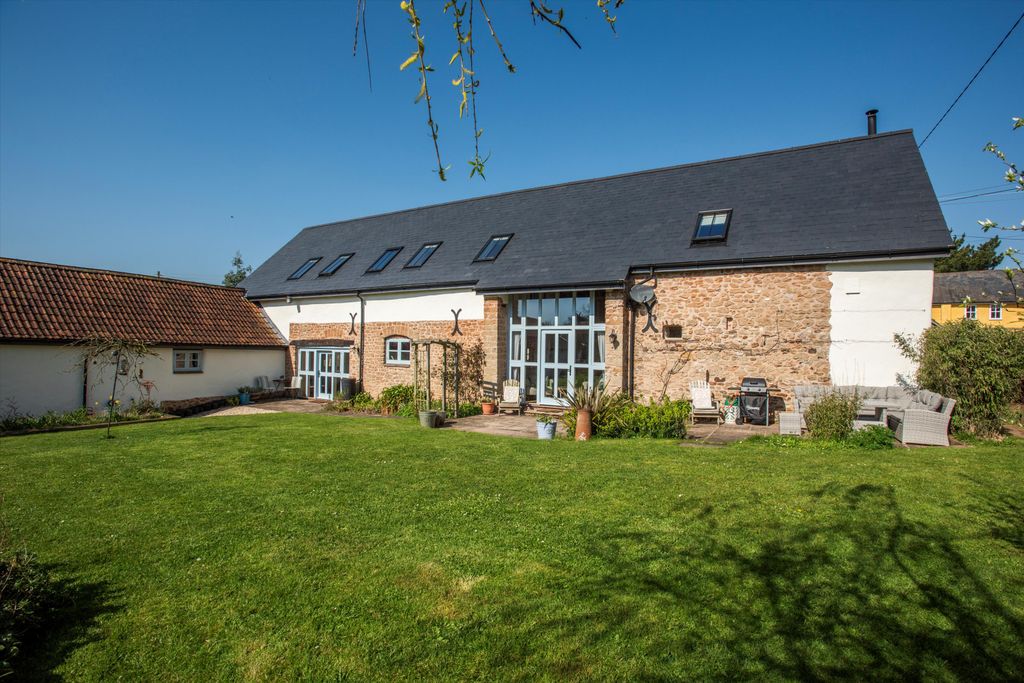 Property photo 1 of 21 Image