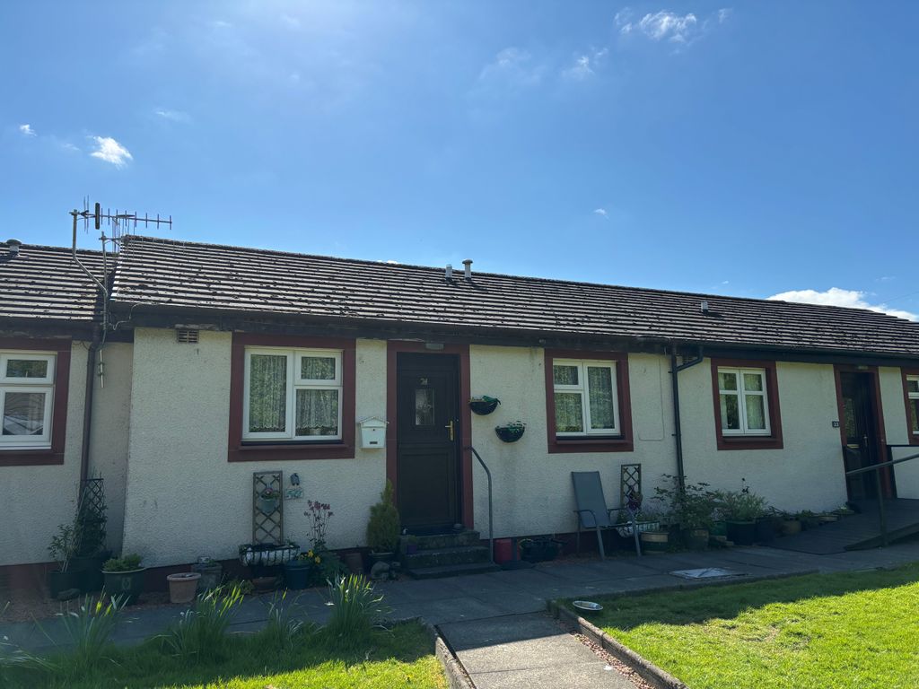 Property photo 1 of 7 Front 