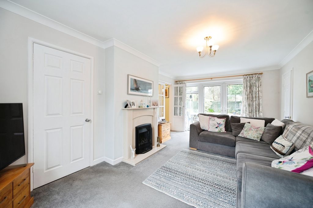 Property photo 3 of 20 Pbox-Img.Jpg