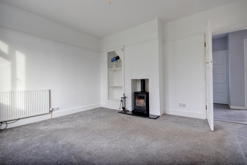 Property photo 2 of 11 Carnaby (10).Jpg