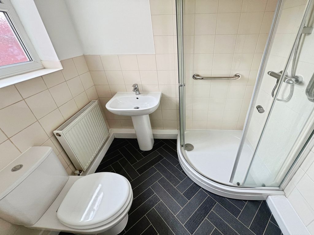 Property photo 3 of 9 Shower Room