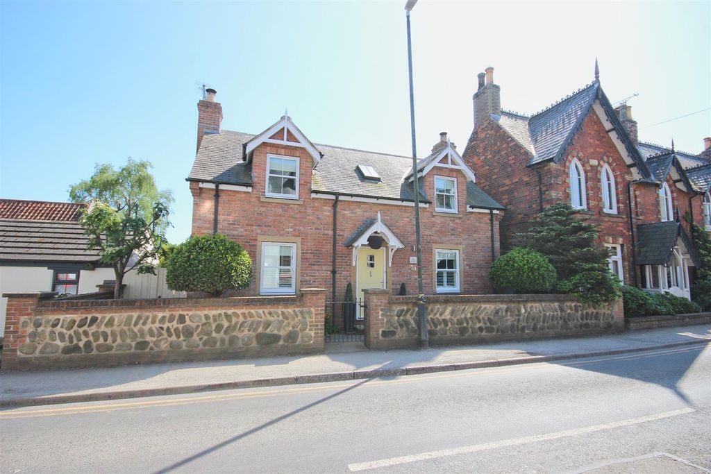 Property photo 1 of 29 Accommodation