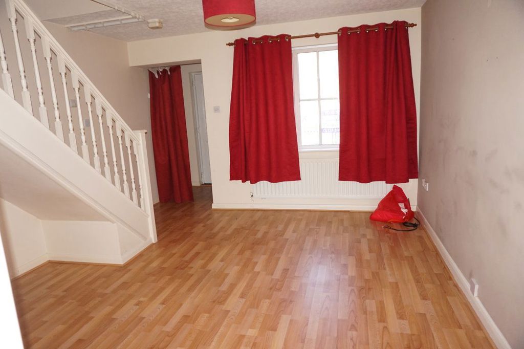 Property photo 3 of 7