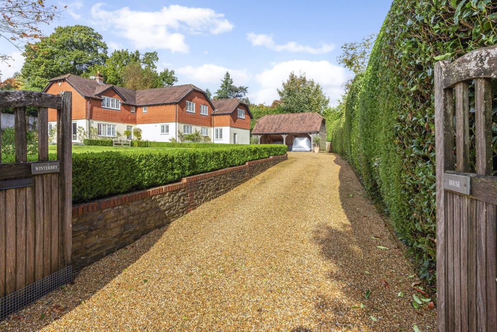 Property photo 2 of 47