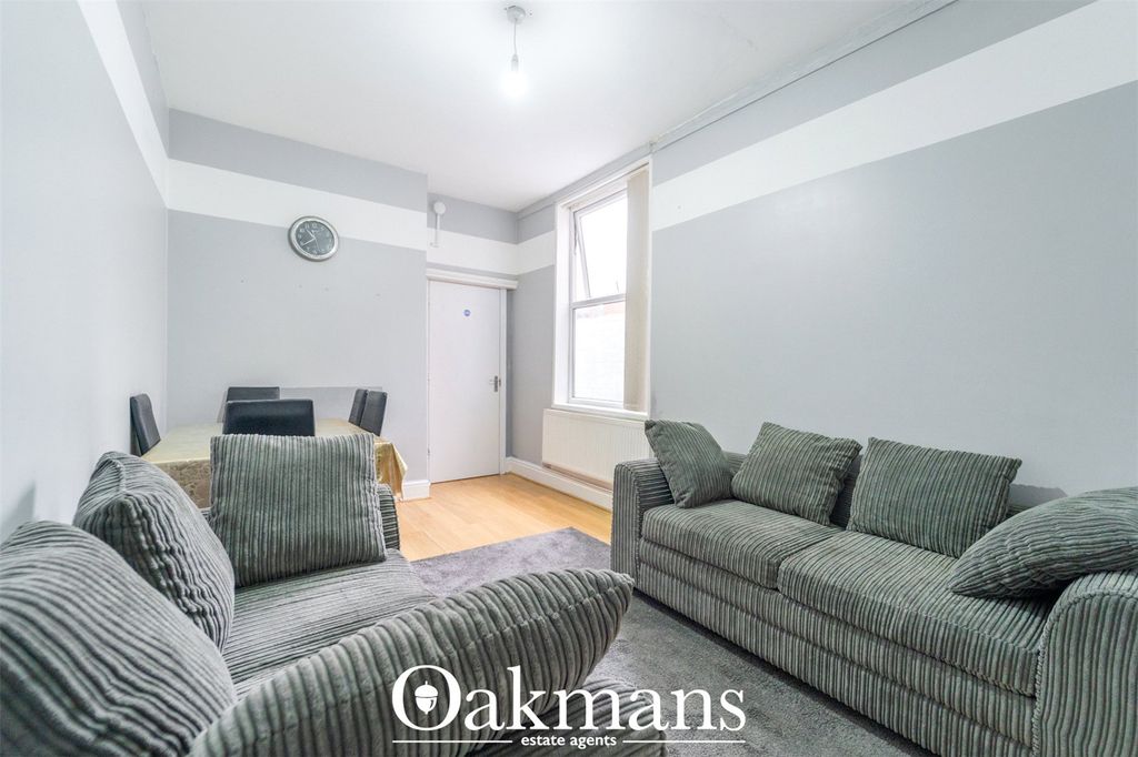 Property photo 3 of 27 Picture No. 02