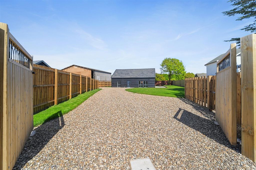 Property photo 1 of 17 Pt-Cp-Barnb-21.Jpg