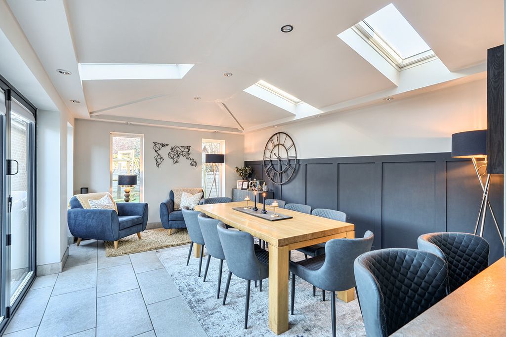 Property photo 3 of 22