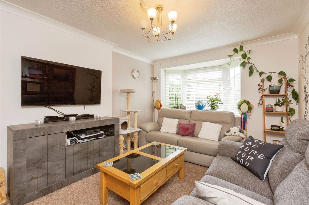 Property photo 2 of 17 Picture No. 09