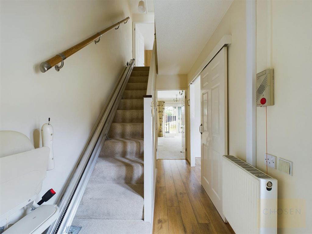 Property photo 3 of 11