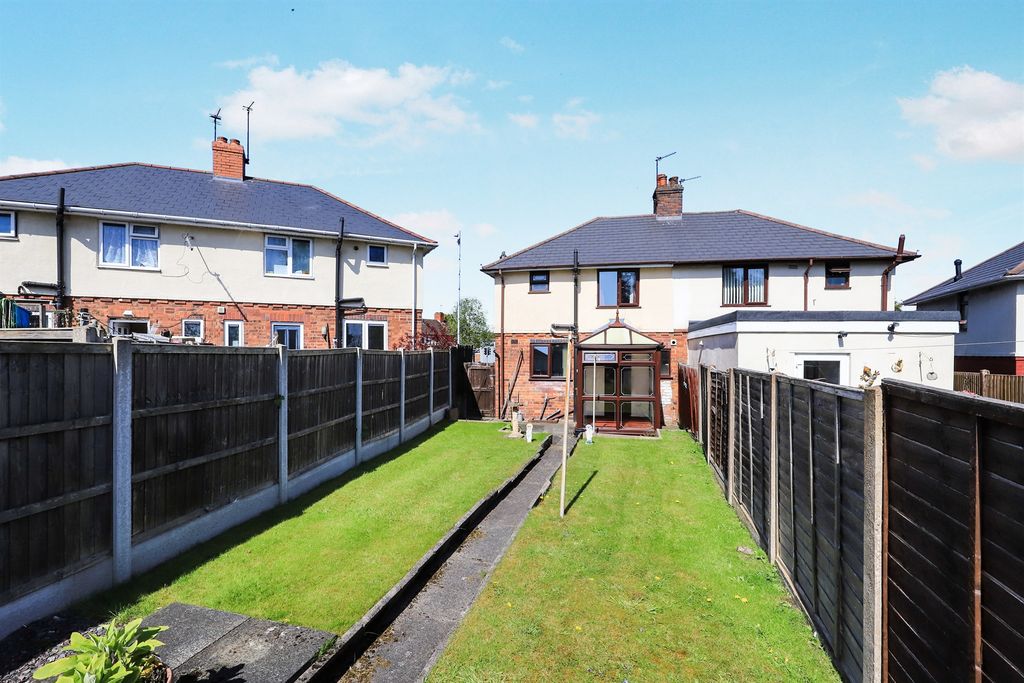 Property photo 2 of 13