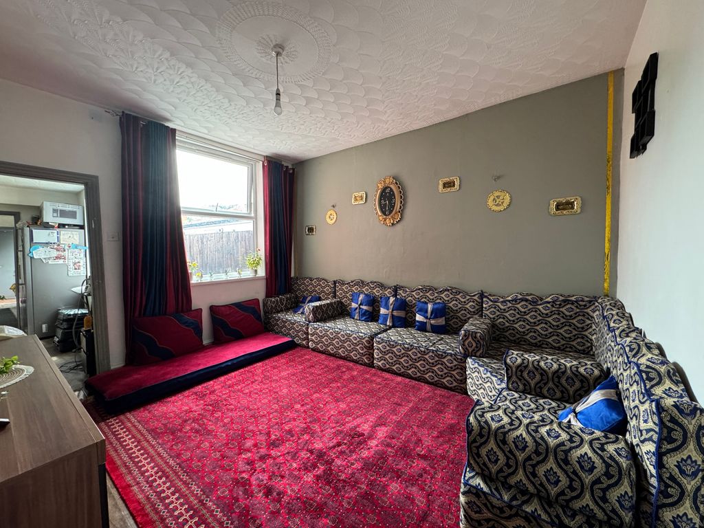 Property photo 2 of 14