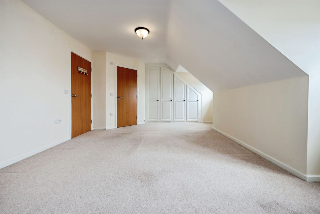 Additional image 8 of 4 bed penthouse for salePalgrave Road, Bedford MK42