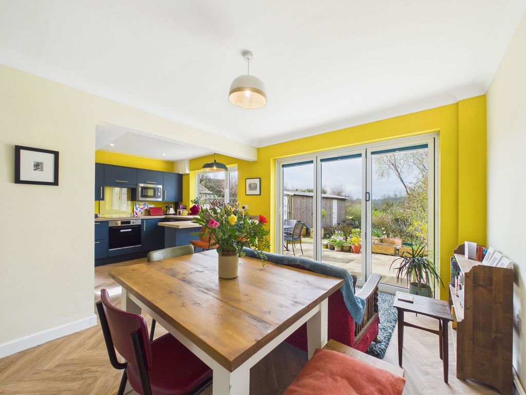 Property photo 2 of 37 Dining Area