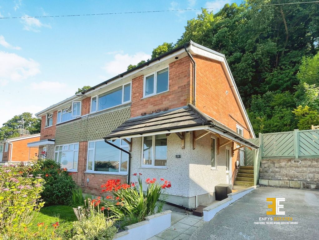 Property photo 1 of 31