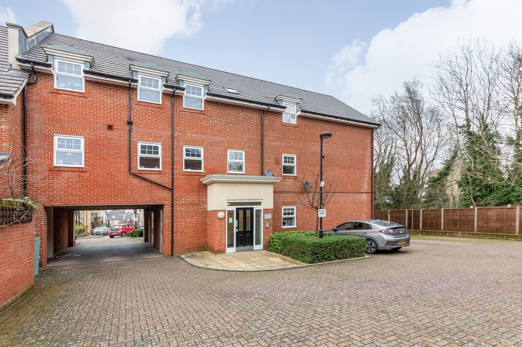 Property photo 1 of 15