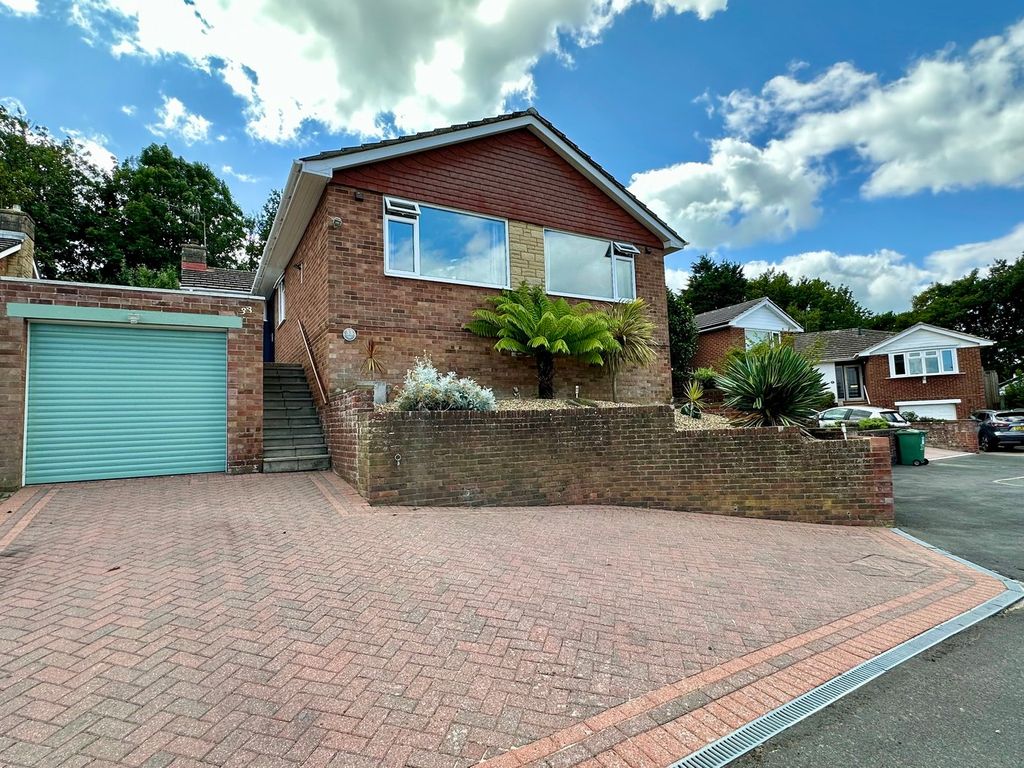 Property photo 1 of 34
