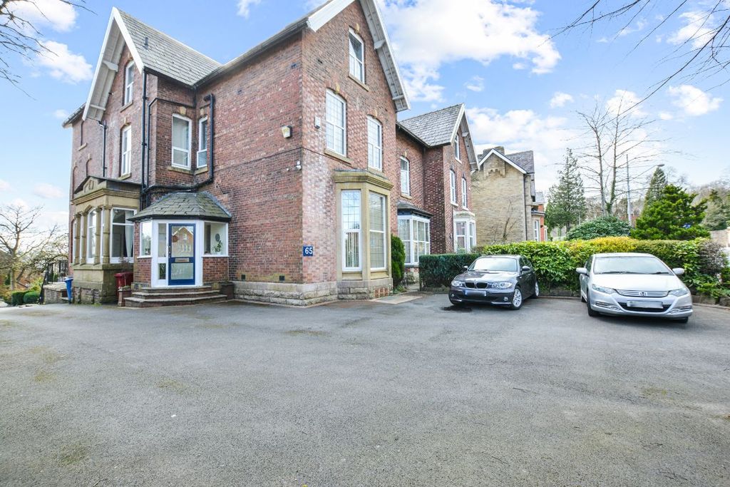 Property photo 1 of 53