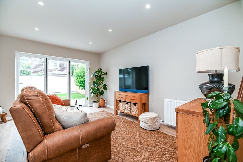 Property photo 3 of 16 Sitting Room