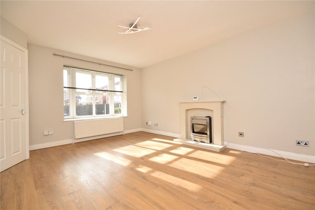 Property photo 2 of 13 Picture No. 08