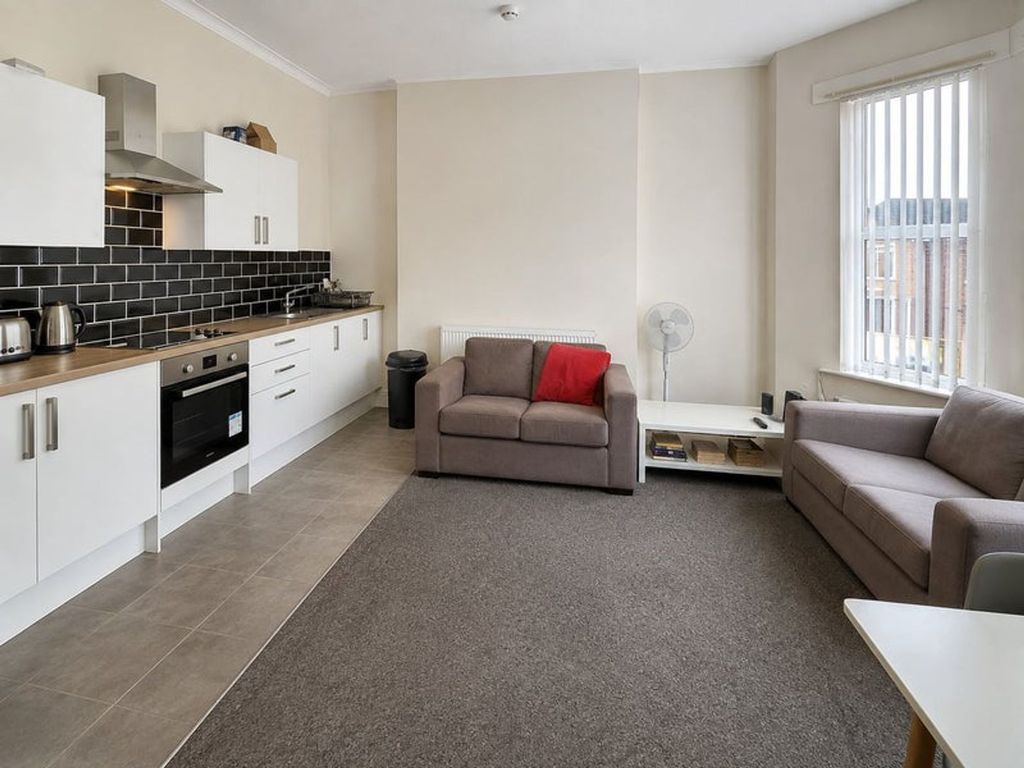 Property photo 3 of 6 Communal Area