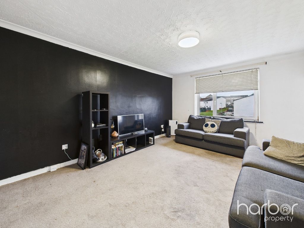 Property photo 2 of 14 4605284