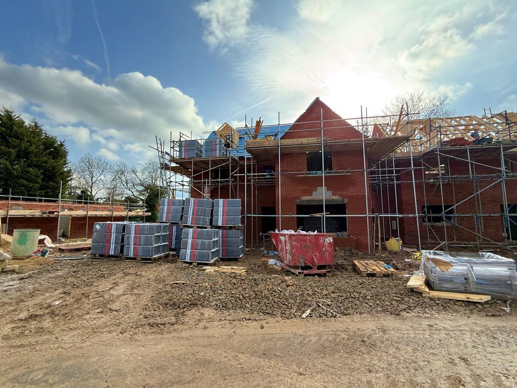 Property photo 1 of 7 Plot Progress