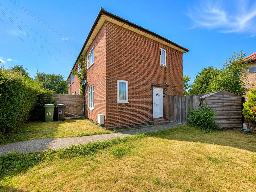 Property photo 1 of 12 Picture No. 24