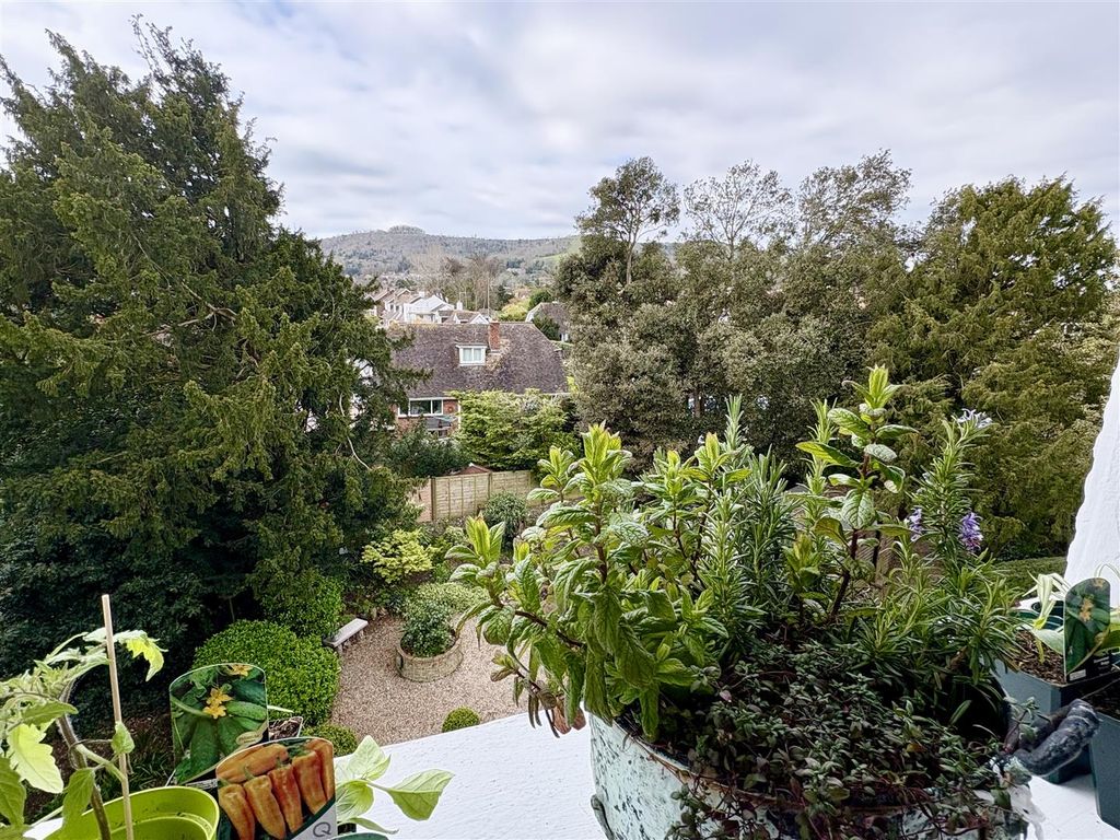 Property photo 2 of 7 Img_0420.Jpeg